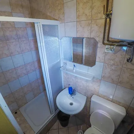 Pansion Kraljica 3* Kupres (Canton 10)